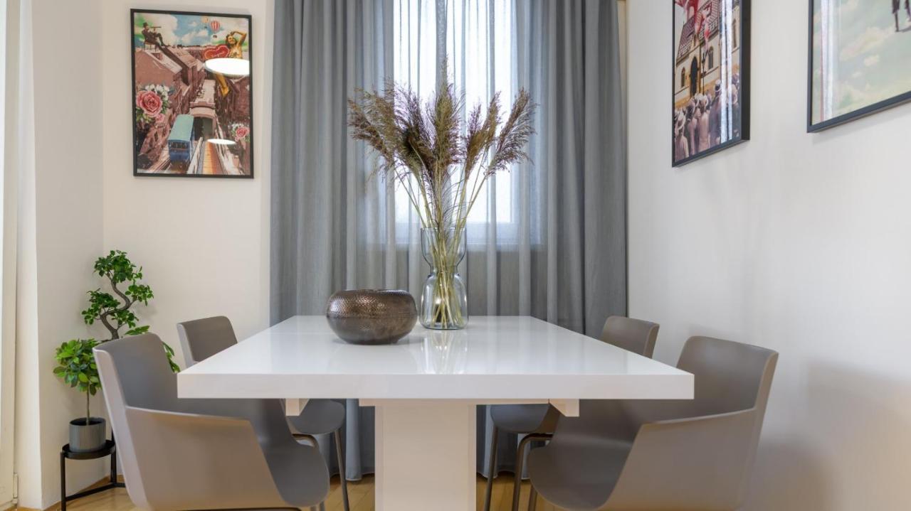 Aurelia'S Stylish Place With Free Parking Загреб Екстериор снимка